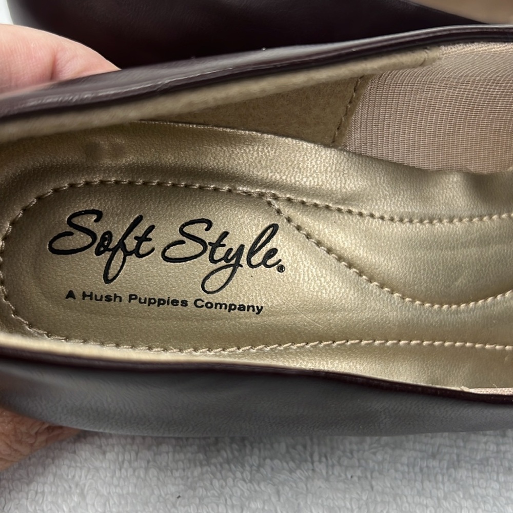 Soft Style, brown, 1 inch loafer- pre-loved - Picture 2 of 6